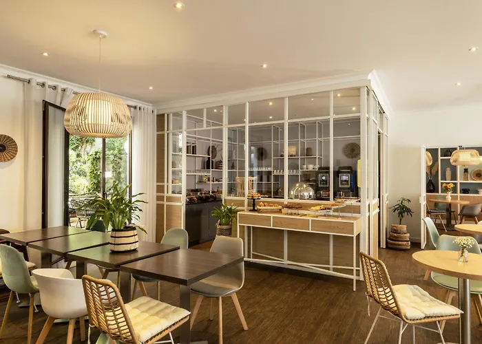 Louis BlancHotel Parijs